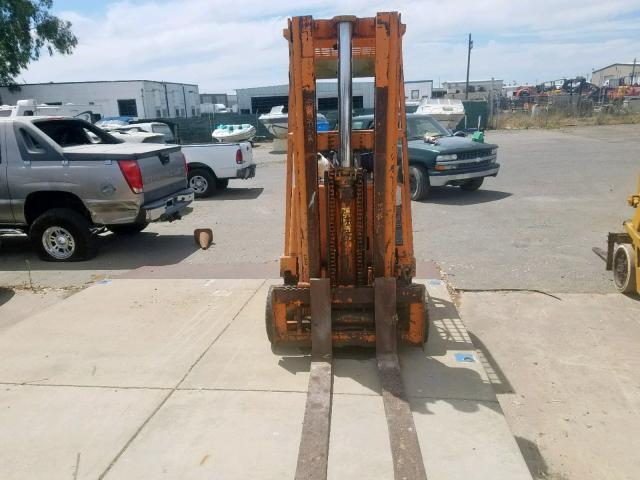 C500453552472810 - 1980 CLAR FORKLIFT ORANGE photo 9