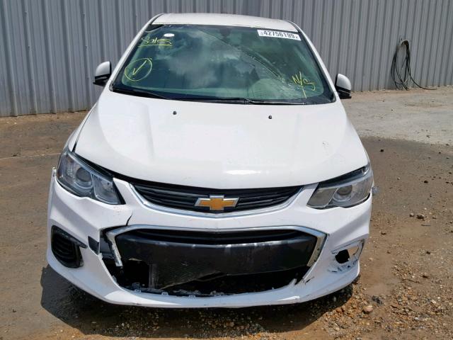1G1JB5SH9H4158316 - 2017 CHEVROLET SONIC LS WHITE photo 9