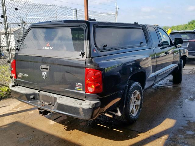 1D7HE42P17S159927 - 2007 DODGE DAKOTA SLT BLACK photo 4