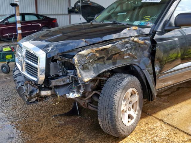 1D7HE42P17S159927 - 2007 DODGE DAKOTA SLT BLACK photo 9