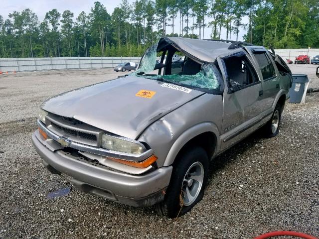 1GNCS13W82K211149 - 2002 CHEVROLET BLAZER GOLD photo 2