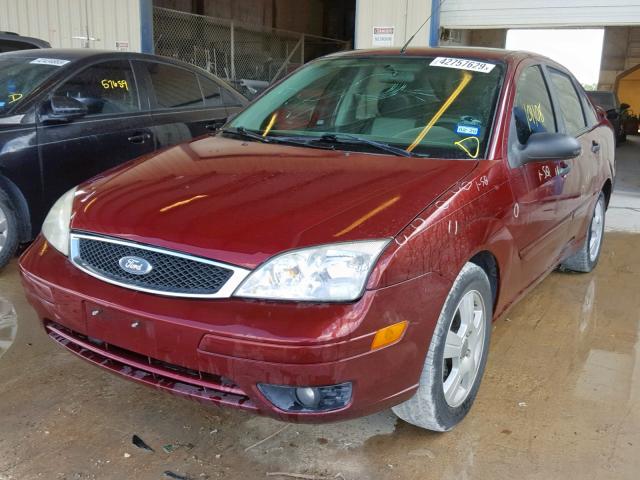 1FAHP34N27W278983 - 2007 FORD FOCUS ZX4 MAROON photo 2