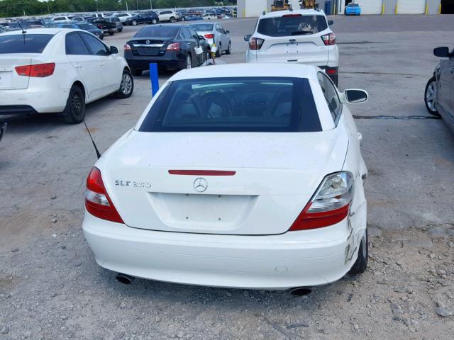 WDBWK54F06F106050 - 2006 MERCEDES-BENZ SLK 280 WHITE photo 6