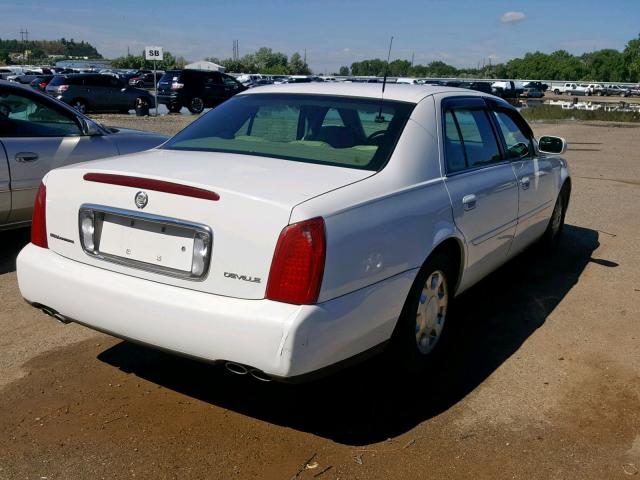 1G6KD54Y11U247678 - 2001 CADILLAC DEVILLE WHITE photo 4