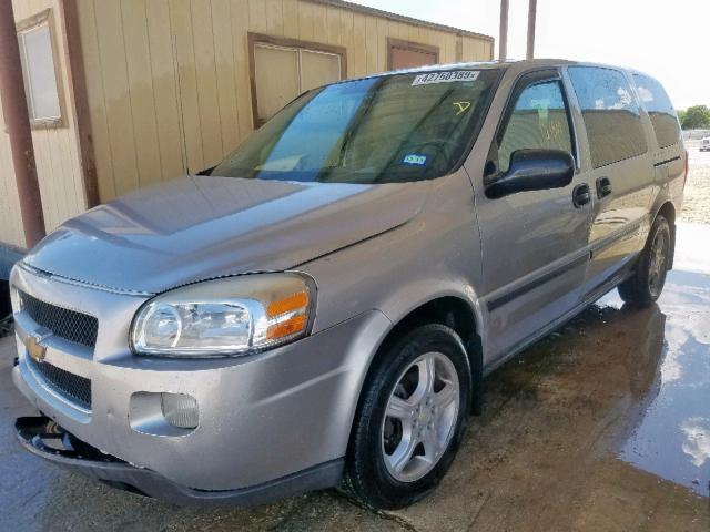 1GNDV23128D128576 - 2008 CHEVROLET UPLANDER L SILVER photo 2