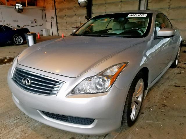 JNKCV66E49M724184 - 2009 INFINITI G37 BASE SILVER photo 2