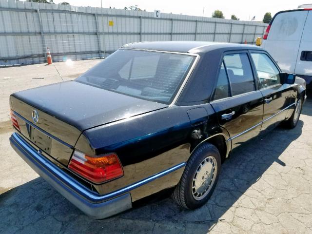 WDBEA30DXMB390072 - 1991 MERCEDES-BENZ 300 E BLACK photo 4