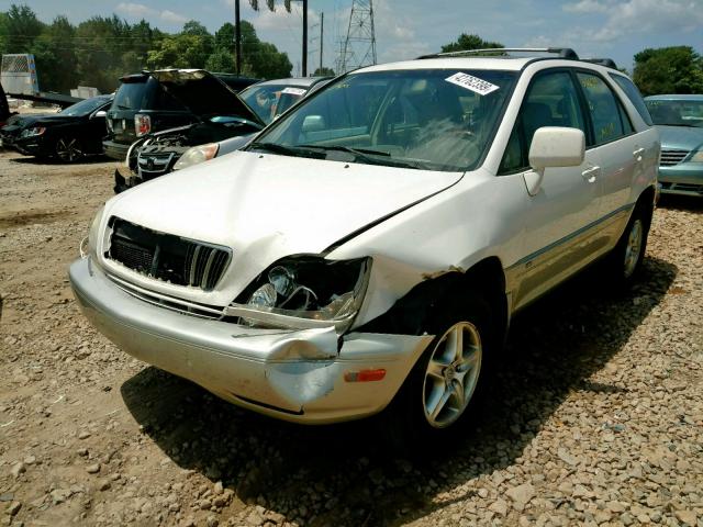 JTJHF10U210216215 - 2001 LEXUS RX 300 WHITE photo 2