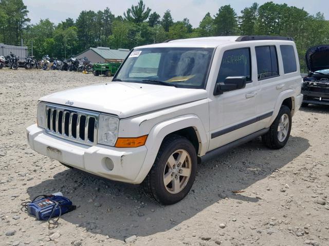 1J8HG48K28C205673 - 2008 JEEP COMMANDER WHITE photo 2