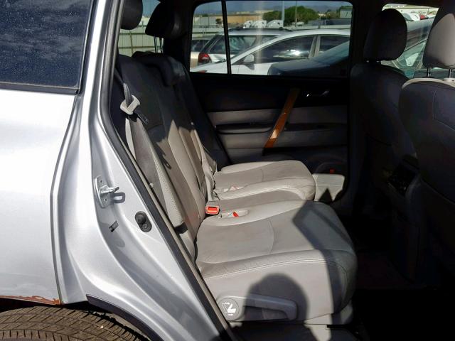 JTEEW44A382006918 - 2008 TOYOTA HIGHLANDER SILVER photo 6