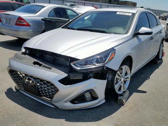 5NPE34AFXJH697186 - 2018 HYUNDAI SONATA SPO SILVER photo 2