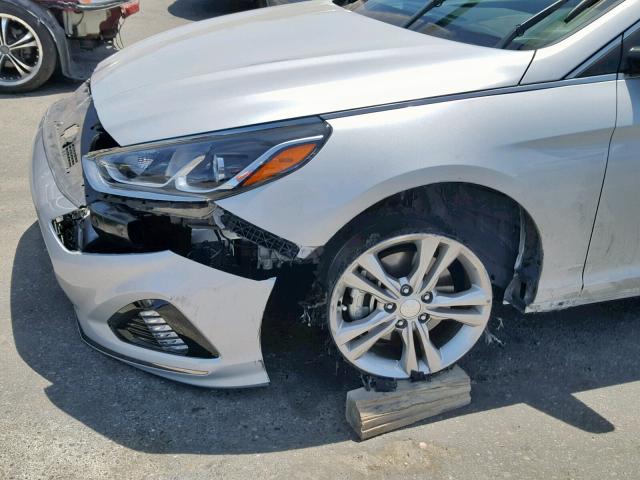 5NPE34AFXJH697186 - 2018 HYUNDAI SONATA SPO SILVER photo 9