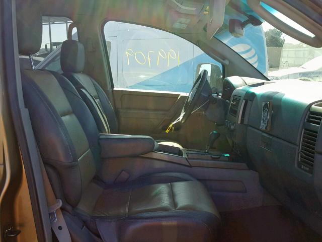 1N6AA07A34N582407 - 2004 NISSAN TITAN XE GOLD photo 5