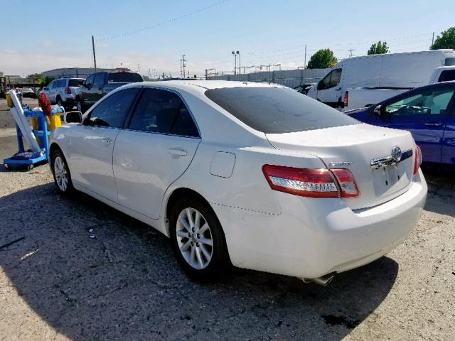 4T1BK3EK4AU605143 - 2010 TOYOTA CAMRY SE WHITE photo 3