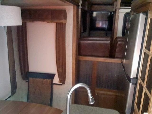 4YDF37921F4701871 - 2015 KEYSTONE MONTANA TWO TONE photo 9