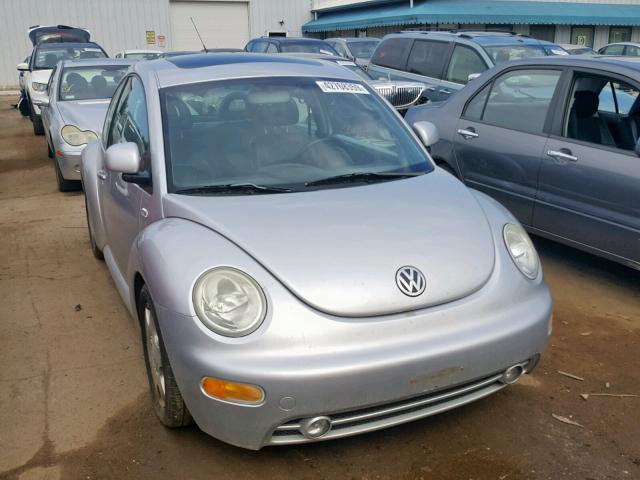 3VWDD21C1YM480341 - 2000 VOLKSWAGEN NEW BEETLE ვერცხლისფერი ფოტო 1