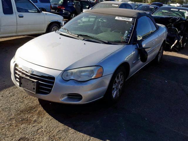 1C3EL75R15N676839 - 2005 CHRYSLER SEBRING GT SILVER photo 2