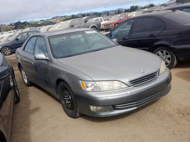 JT8BF28G610305829 - 2001 LEXUS ES 300 SILVER photo 1