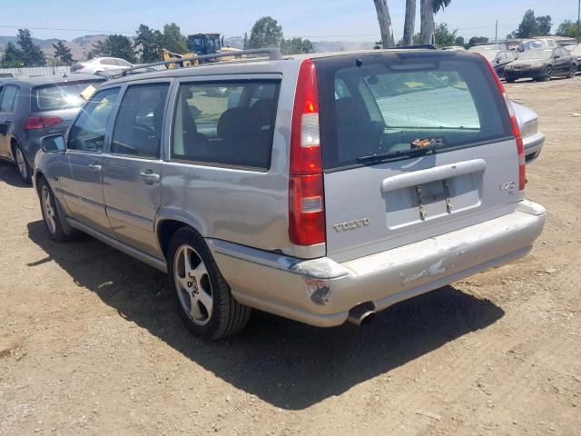 YV1LW534XW2374422 - 1998 VOLVO V70 T5 TUR SILVER photo 3