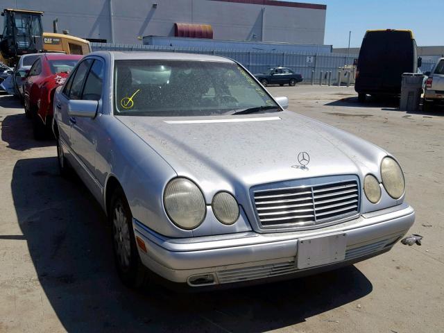 WDBJF65H1XA895893 - 1999 MERCEDES-BENZ E 320 SILVER photo 1