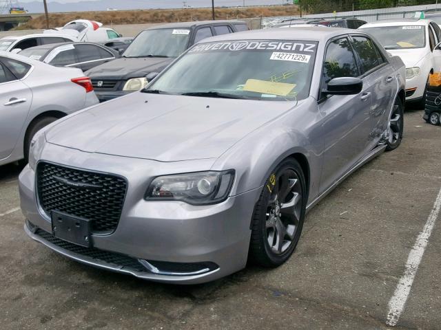 2C3CCAAG4JH249943 - 2018 CHRYSLER 300 TOURIN GRAY photo 2