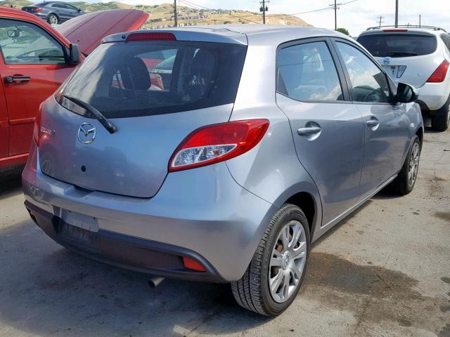 JM1DE1HZ4B0127199 - 2011 MAZDA MAZDA2 GRAY photo 4