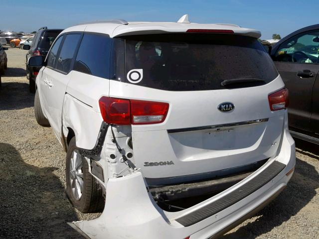 KNDMB5C14H6254560 - 2017 KIA SEDONA LX WHITE photo 3