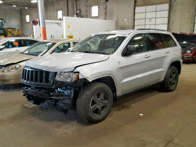 1J4RR4GG6BC582172 - 2011 JEEP GRAND CHER GRAY photo 2