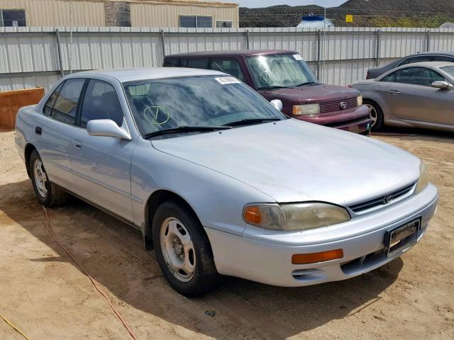 JT2BG12KXT0377196 - 1996 TOYOTA CAMRY DX BLUE photo 1