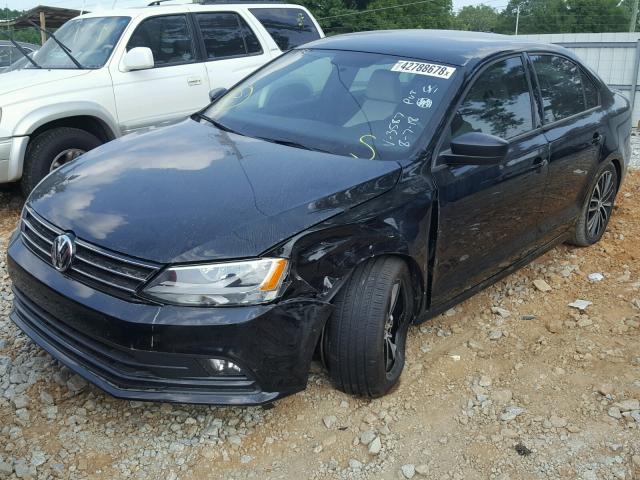 3VWD17AJXFM423587 - 2015 VOLKSWAGEN JETTA SE BLACK photo 2