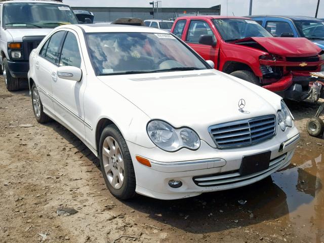 WDBRF87H46F765037 - 2006 MERCEDES-BENZ C 350 4MAT WHITE photo 1