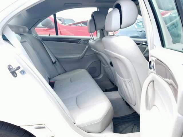 WDBRF87H46F765037 - 2006 MERCEDES-BENZ C 350 4MAT WHITE photo 6