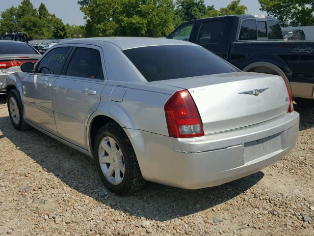 2C3KA53G17H884049 - 2007 CHRYSLER 300 TOURIN SILVER photo 3