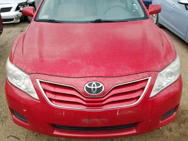 4T4BF3EK8BR185382 - 2011 TOYOTA CAMRY BASE RED photo 9