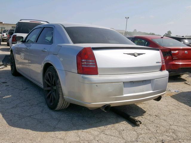 2C3LA73W96H515736 - 2006 CHRYSLER 300C SRT-8 SILVER photo 3