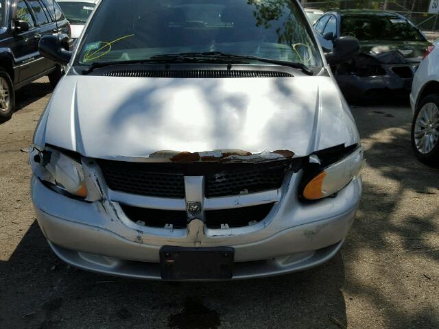 1B4GP45311B144681 - 2001 DODGE CARAVAN SP SILVER photo 9