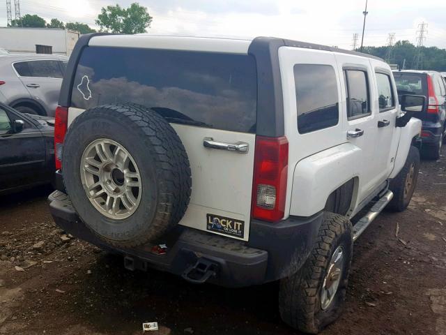 5GTDN136068324836 - 2006 HUMMER H3 WHITE photo 4