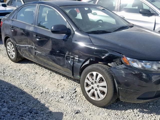 KNAFU4A21D5684827 - 2013 KIA FORTE EX BLACK photo 9