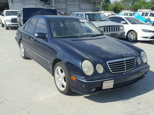 WDBJF65J11B392174 - 2001 MERCEDES-BENZ E 320 BLUE photo 1