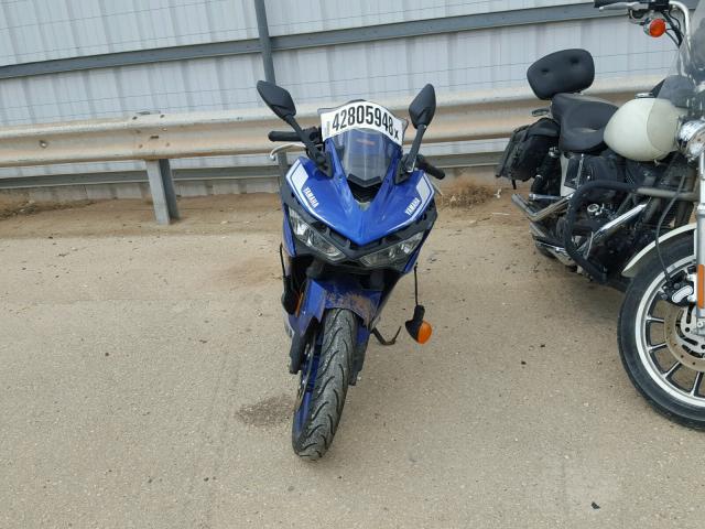 MH3RH06Y4HK015499 - 2017 YAMAHA YZFR3 BLUE photo 9