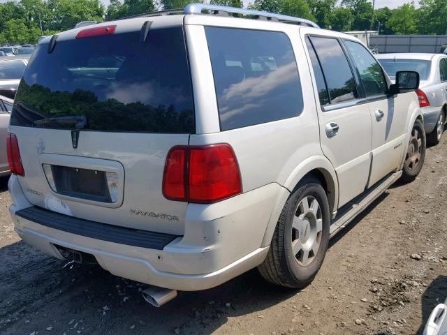 5LMFU28545LJ24460 - 2005 LINCOLN NAVIGATOR WHITE photo 4