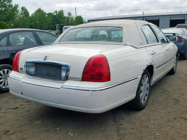 1LNHM83W37Y621293 - 2007 LINCOLN TOWN CAR D WHITE photo 4