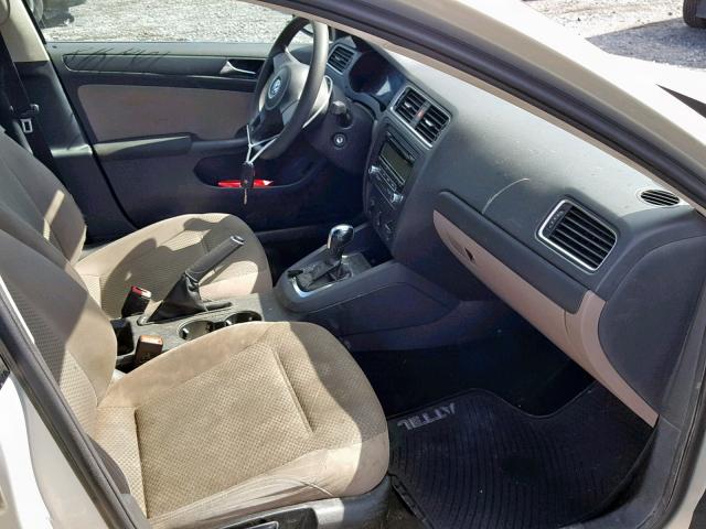 3VW2K7AJ1BM337437 - 2011 VOLKSWAGEN JETTA BASE 银色 照片 5