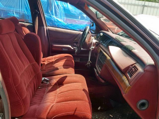 2FALP74W4RX180216 - 1994 FORD CROWN VICT BURGUNDY photo 5