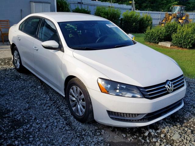 1VWAH7A36CC037794 - 2012 VOLKSWAGEN PASSAT S WHITE photo 1