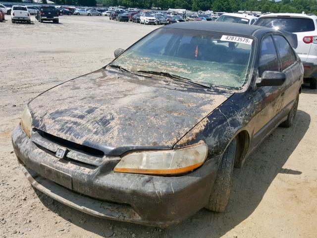 1HGCF8643XA022391 - 1999 HONDA ACCORD DX BLACK photo 2