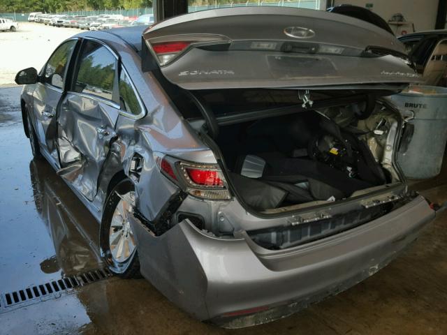 KMHE24L14HA050185 - 2017 HYUNDAI SONATA HYB SILVER photo 3