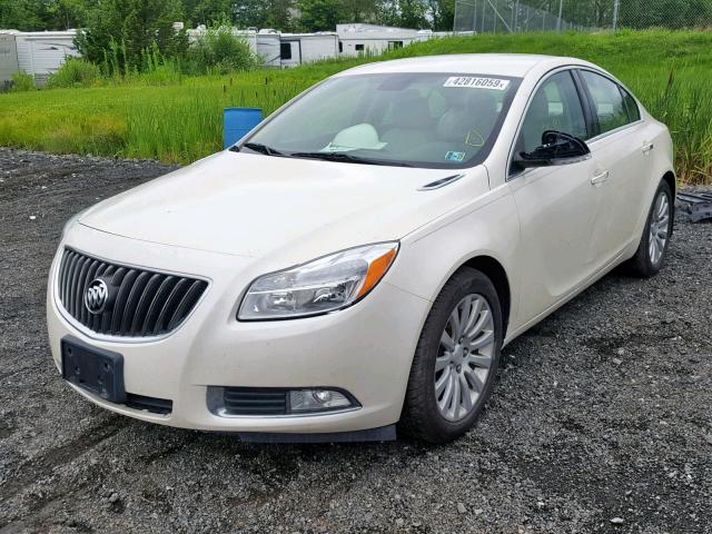 2G4GS5EKXC9144953 - 2012 BUICK REGAL PREM CREAM photo 2