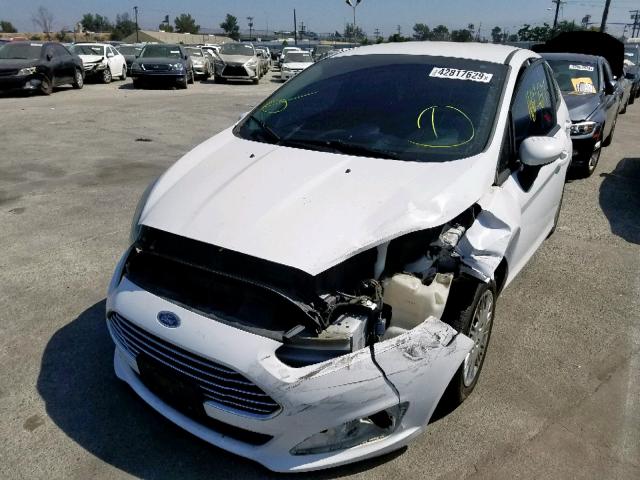 3FADP4TJXFM111613 - 2015 FORD FIESTA S WHITE photo 2