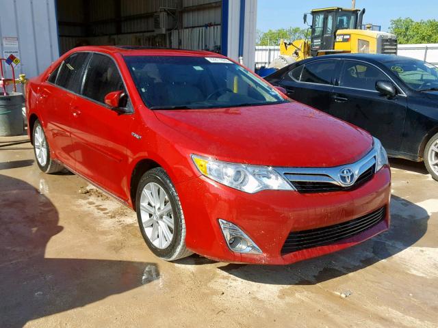 4T1BD1FK2EU131695 - 2014 TOYOTA CAMRY HYBR RED photo 1